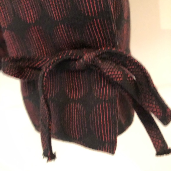 Ben Sherman fitted top with cute cuffs - Picture 4 of 10